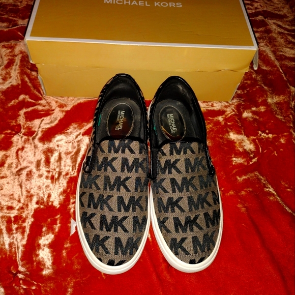 Loafers - Picture 2 of 3